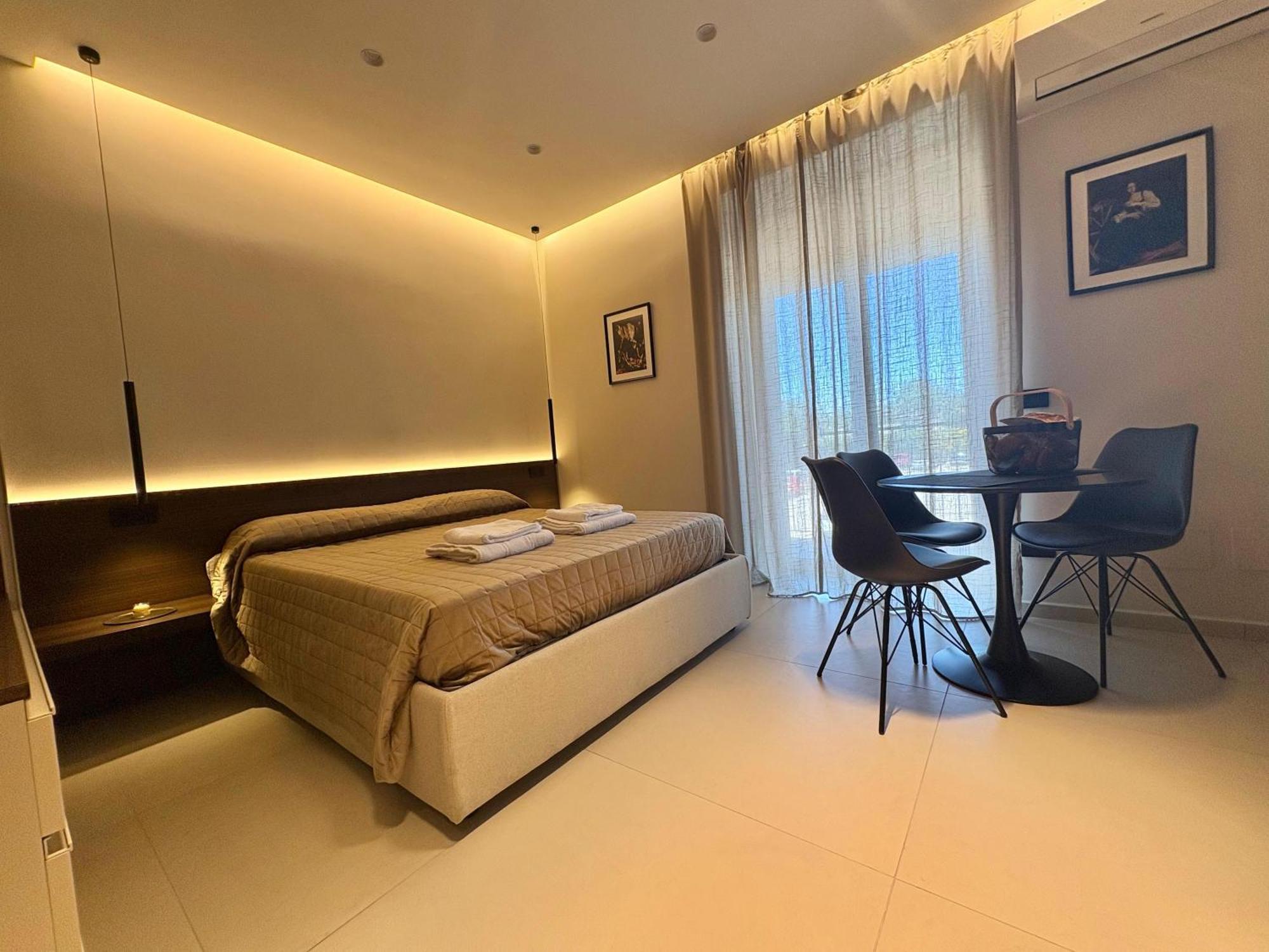 Stay In Napoli Ngoại thất bức ảnh